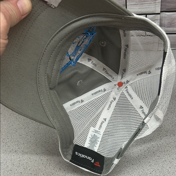 Carolina Panthers New Fanatics brand hat Gray and Blue Logo Mesh Hat - Picture 3 of 5